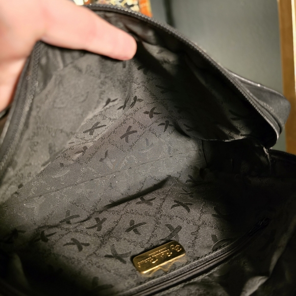 Vintage Paloma Picasso Leather Handbag with Gold Chain - Picture 8 of 11